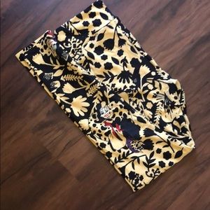 LuLaRoe Disney OS Legging NWOT Cruella de Vil